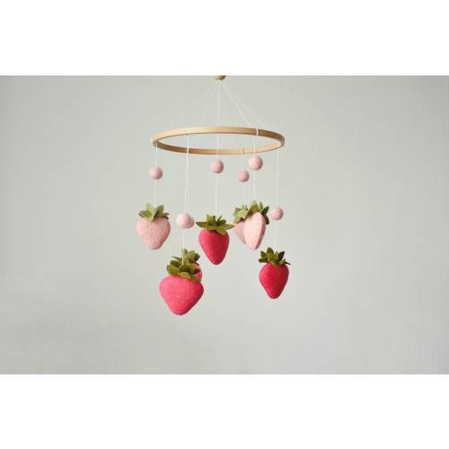 Strawberry baby crib mobile Fruit baby mobile Woodland nursery mobile Garden mobile Baby crib mobile Felt ball mobile Red strawberry decor