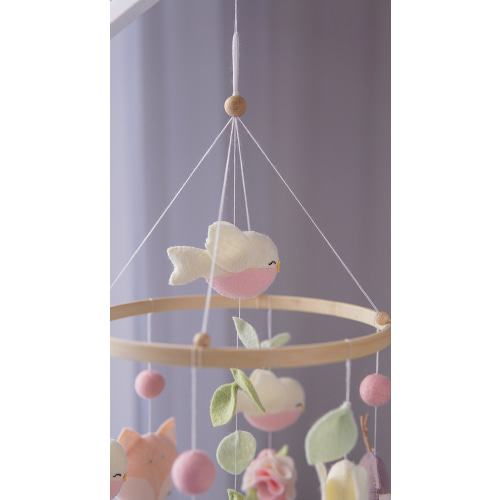 Boho baby mobile. Woodland baby mobile. Nursery decor girl. Baby shower gift.