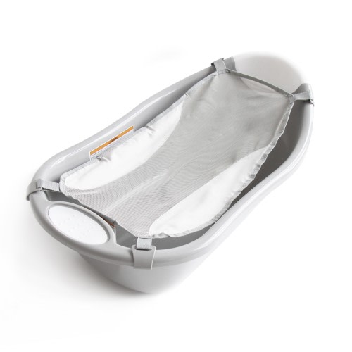 Regalo Baby Basics Infant Bath Tub, Includes Drying Hook for Easy Cleaning, Unisex