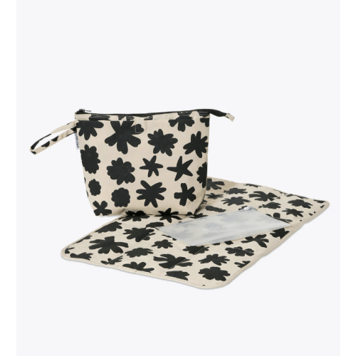 Quick Change Kit Bag (Chamomiles)