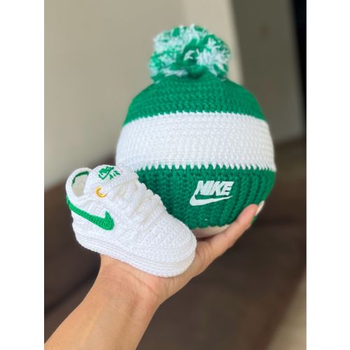 Nike set of sneakers and hat