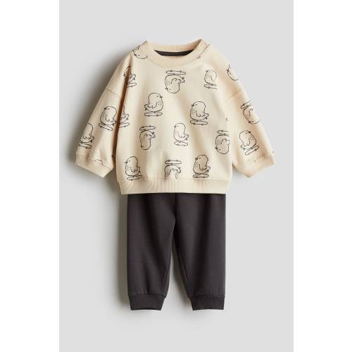 2-PIECE SWEATSUIT