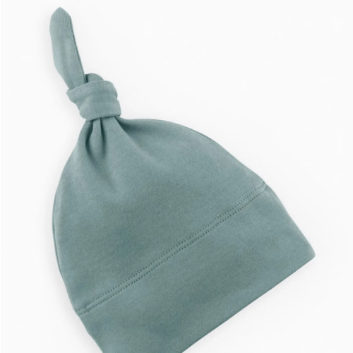 Classic Knotted Hat