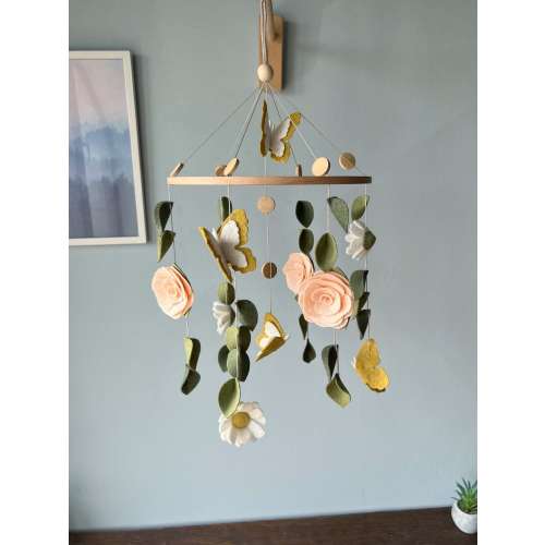 Flowers baby mobile, Butterfly crib mobile, green floral baby mobile, hanging felt mobile, cot mobile for baby girl, flowers nursery decor