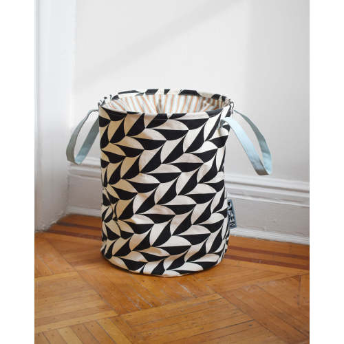 Canvas Hamper | Dusen Dusen | Scallop