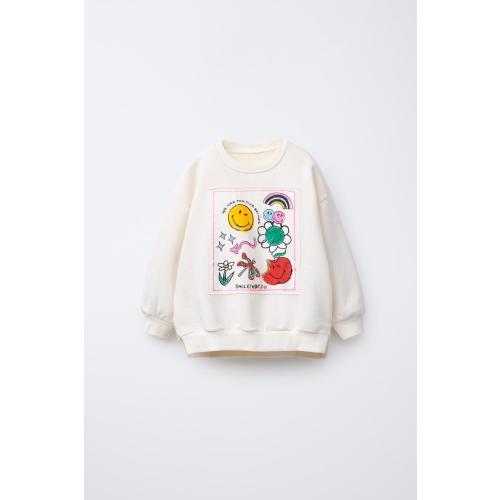 SMILEYWORLD ® PATCH SWEATSHIRT - Ecru | ZARA United States