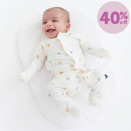 festive balloons CloudStretch™ magnetic footie – Magnetic Me