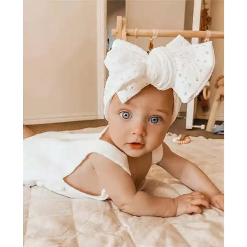 Eyelet Oversized Baby Girl Bowknot