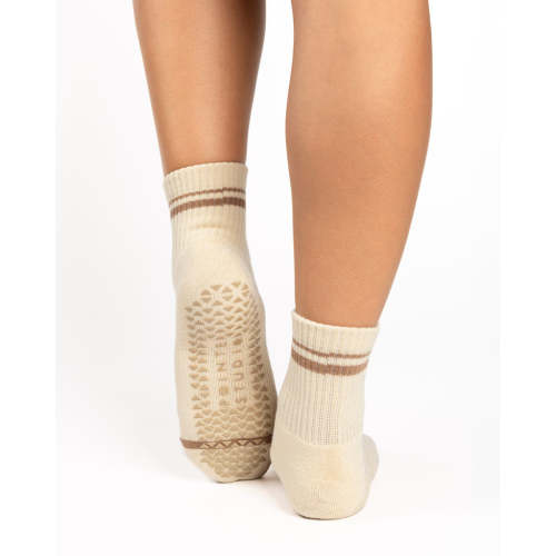 Varsity Ankle Grip Sock | Pointe Studio