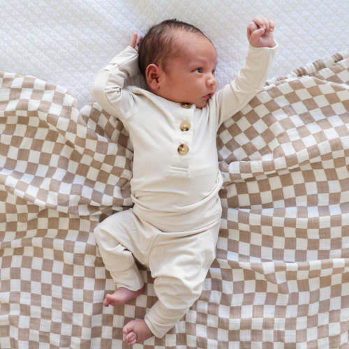 2pc Bamboo Button Top & Bottom | Eggshell, NB