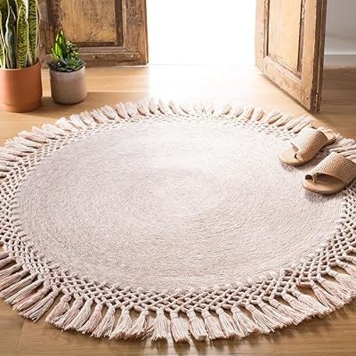 SAFAVIEH Sahara Collection Area Rug - 5' Round, Pink, Handmade Boho Tassel, Ideal for High Traffic Areas in Living Room, Bedroom (SAH490U)