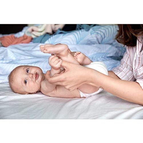 Johnson's Head-to-Toe Gentle Baby Cleansing Cloths, Hypoallergenic and Pre-Moistened Baby Bath Wipes, Free of Parabens, Phthalates, Alcohol, Dyes and Soap, 15 ct - Pack of 1 - 15 Count (Pack of 1)