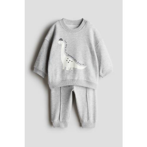 2-PIECE SWEATSUIT