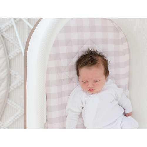 Small Oval/Moses Fitted Waterproof Sheet | Blush Gingham