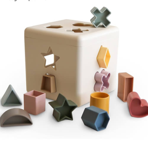mushie Shape Sorting Box | Educational Learning Toy for Toddlers with 12 Shapes | Made in Denmark (10+ Months)
