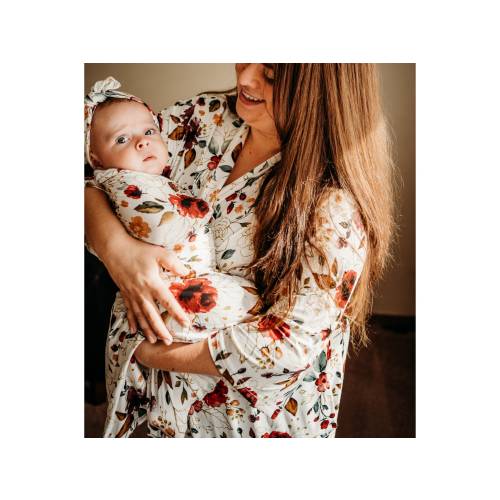 Matching Robe and Swaddle Set-Mom and Baby- Baby Shower Gift- Gift for New Mom-Matching Set- Robe, Swaddle, Newborn Hat, and Bow Included