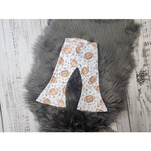 Football bellbottoms, Baby girl football outfit with bow, game day football shirt, outfit for toddlers, football spirit shirt, baby bodysuit