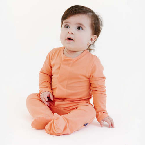 autumn coral cloudstretch™ magnetic footie