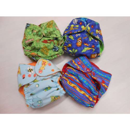 AI2 Cloth Diaper includes soaker