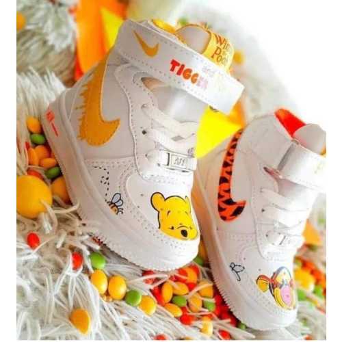 Pooh super cute baby shoes