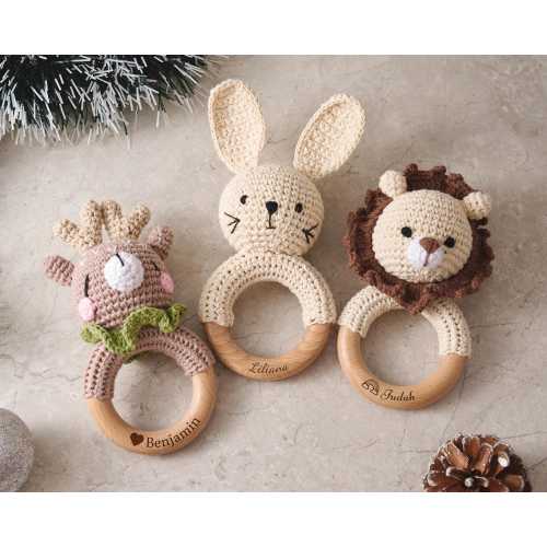 Custom Crochet Toy Rattle, Engraved Wooden Ring for Newborn, Personalized Baby Gift for Christmas or Baby Shower, Handmade with Love