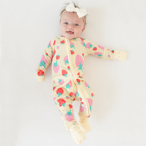Strawberry Pattern Baby Bamboo Zipper Romper – FancyPrince
