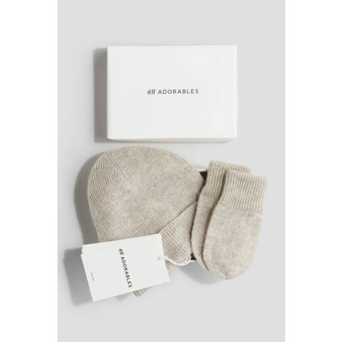 2-PIECE CASHMERE BEANIE AND MITTEN SET