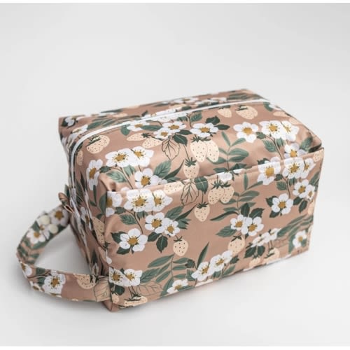 Reversible Storage Travel Cube Diaper Pod with Exterior Storage Pocket