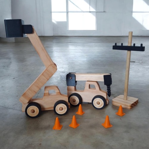 Lineman Bundle w/ Lift Truck, Digger Truck, Telephone Pole, 5 Traffic Cones
