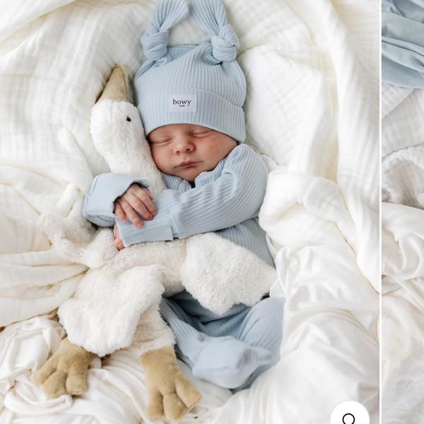 Double Knot Beanie - Powder Blue