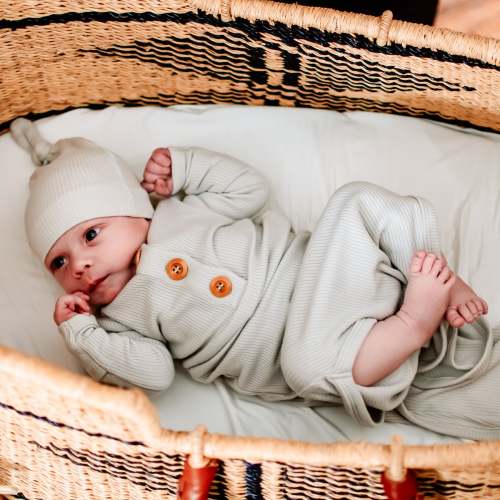 Ribbed Knotted Gown with Hat Set in Oat (newborn)