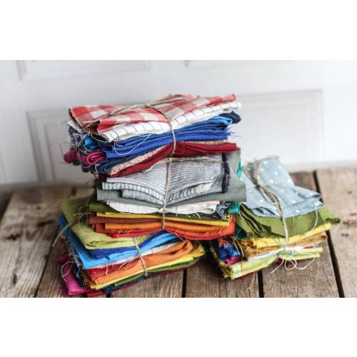 Natural linen remnants, linen scraps bundle, washed colored linen offcuts bundle, linen fabric remnants, linen for quilting, linen swatches