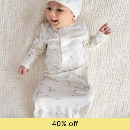 Magnetic Me beary special delivery modal magnetic open bottom gown + hat set