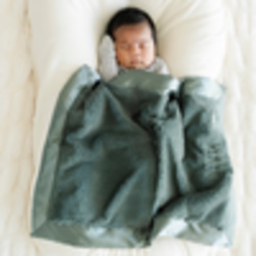 Buy Satin Border Mini Blanket – Soft & Stylish | Saranoni | Saranoni