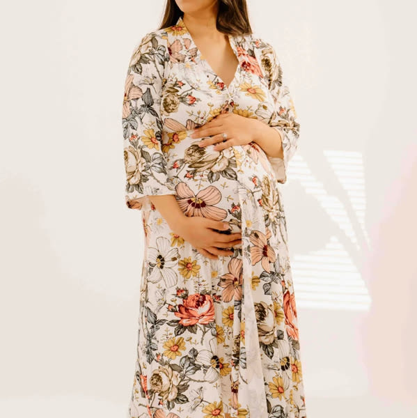 Lila Labor & Postpartum Gown in Vintage Floral