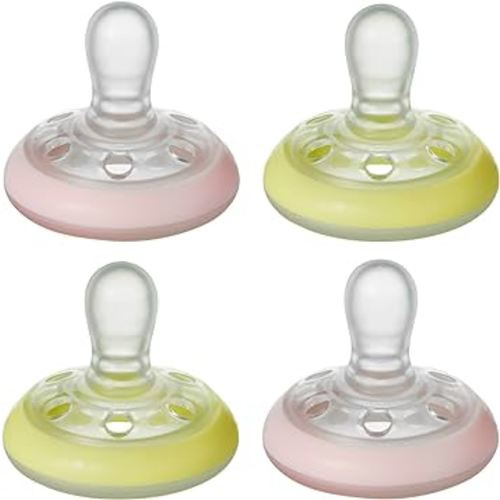 Tommee Tippee Breast-Like Night Pacifier, 0-6 Months, Breast-Like Baglet, BPA-Free Binkies, Glow in The Dark Technology, Pink/Yellow, Pack of 4