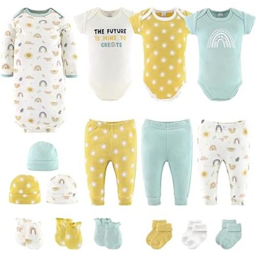 The Peanutshell Newborn Clothes & Essentials, 16 Piece Unisex Baby Layette Gift Set, 0-3 Month Outfits