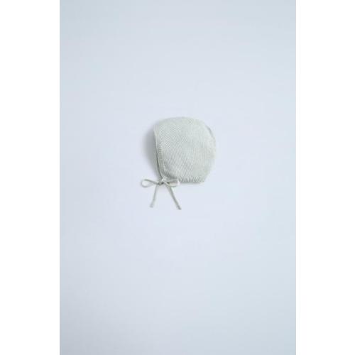 PACK OF TWO ADJUSTABLE RIB BODYSUITSSEED STITCH KNIT HATQUILTED PACIFIER COVER