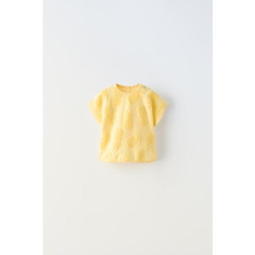 RUFFLY EMBROIDERED PINEAPPLE T-SHIRT
