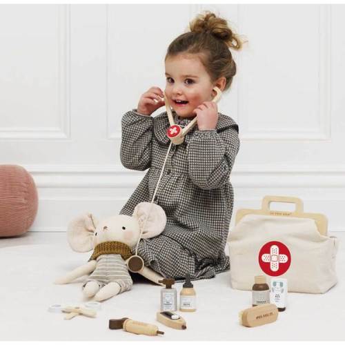 Animal Vet Set - Le Toy Van | Maisonette
