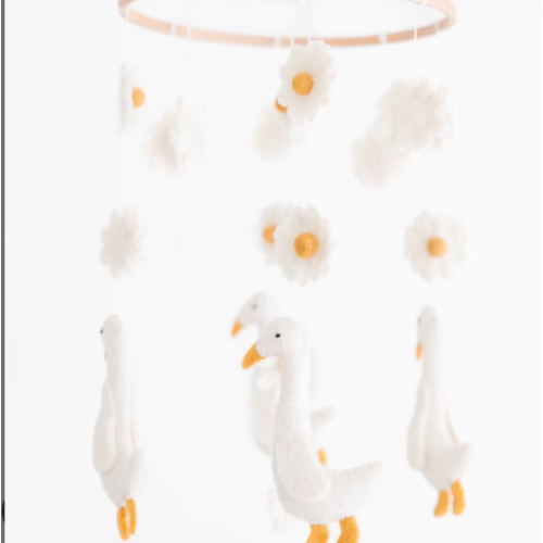Goose nursery mobile / Duck Floral mobile / Goose theme nursery / floral Baby Shower / Daisy Mobile / Baby shower gift / New baby Gift