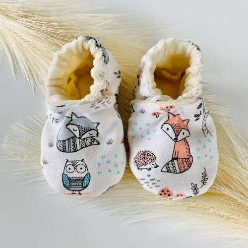 Fox baby shoes, woodland moccasins, owl booties, forest creature soft soled shoes, toddler slippers, neutral baby outfit, baby shower gift
