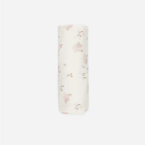 Woven Swaddle || Swans – Quincy Mae
