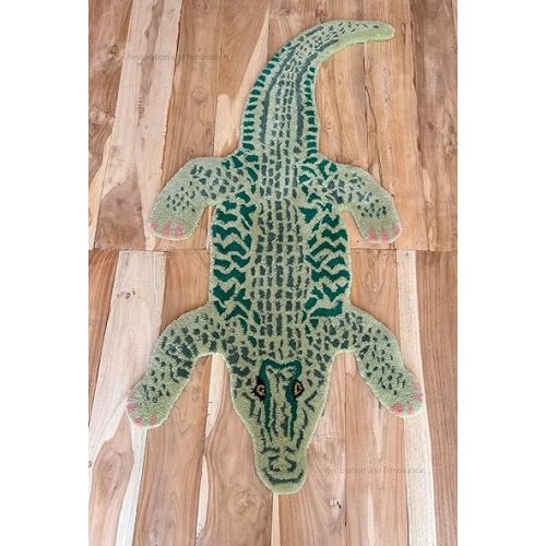 Crocodile Wool Area Rug - Handmade 100% Wool with Lifelike Crocodile Inspired Animal Print Design - Premium and Durable Doormat for Home Décor (Light Green, 5' x 8')