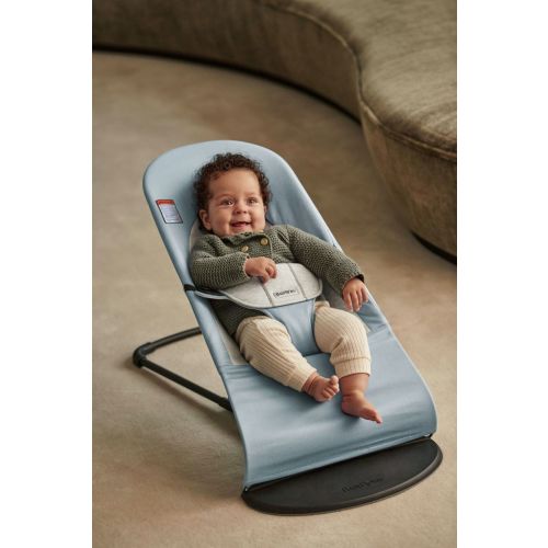 BabyBjörn Bouncer Bundle with Toy