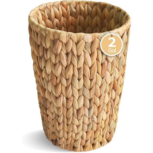 Coeusy Wicker Trash Can,Small Bathroom Trash Can,Water Hyacinth Wicker Waste Basket for Bathroom,Boho Waste Basket for Bedroom,Home Office,Compact Spaces(2 Gallon Round)