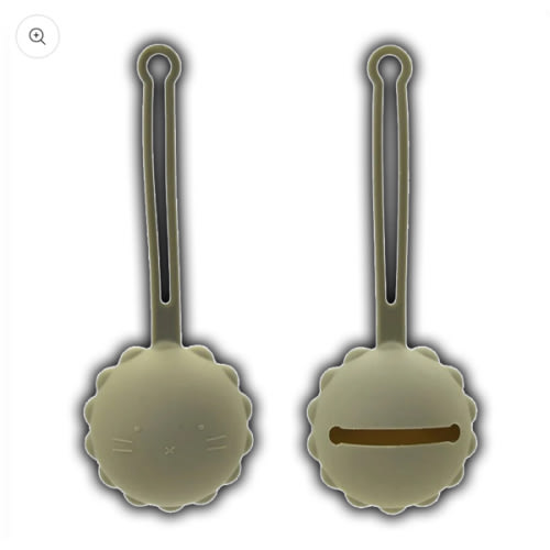 The Pacii Holder