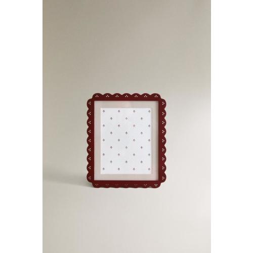 CHILDREN’S METAL PICTURE FRAME WITH WAVY EDGE