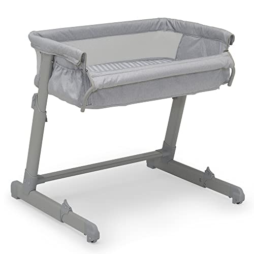 GAP babyGap Whisper Bedside Bassinet Sleeper with Breathable Mesh and Adjustable Heights - Lightweight Portable Crib - Made with Sustainable Materials, Grey Stripes
