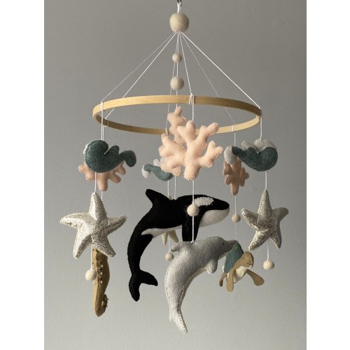Felt baby Mobile/ ocean mobile/ whale mobile/ nautical mobile/ nursery Mobile/ cot mobile/ crib mobile/ nautical baby shower